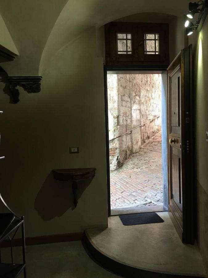 Lovingenoa - Antico Convento Genoa